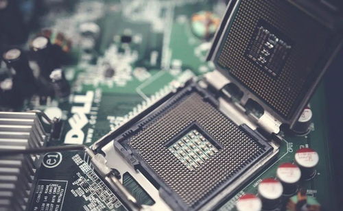 2021年中国股市高增长潜力军工股名单出炉，技术驱动新机遇